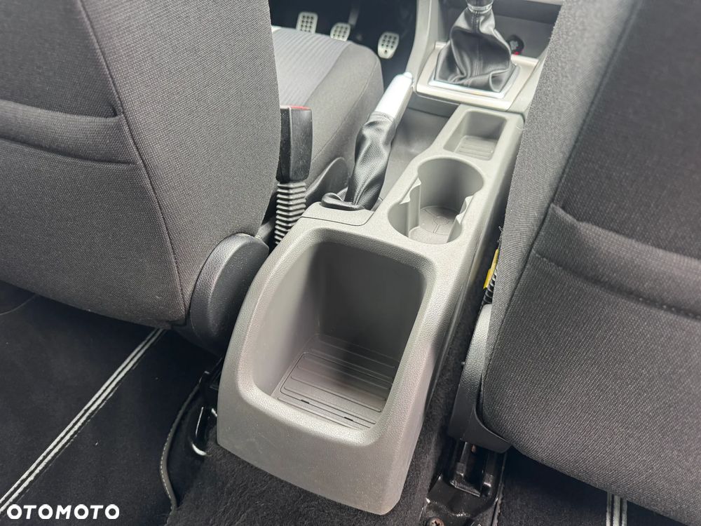 Ford Focus 1.6 16V Style - 35