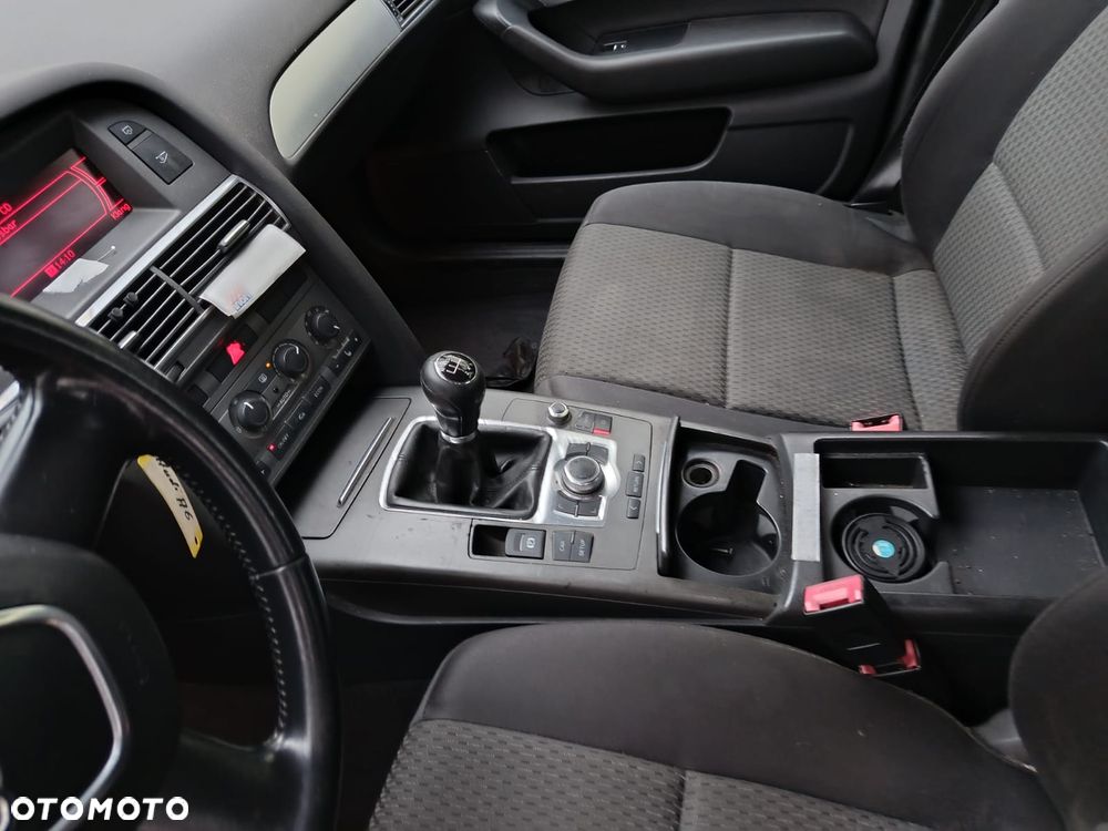Audi A6 Avant 2.7 TDI - 10