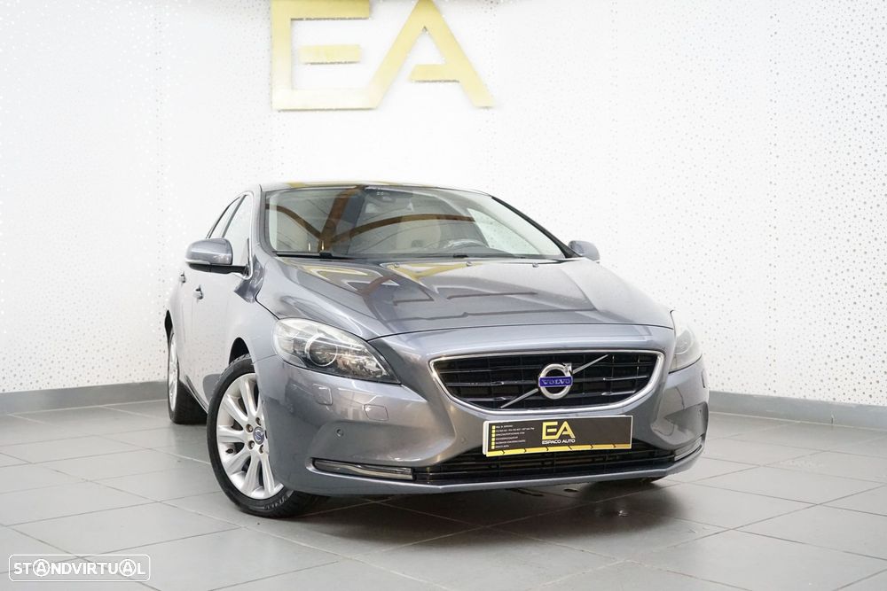 Volvo V40 1.6 D2 Summum - 1