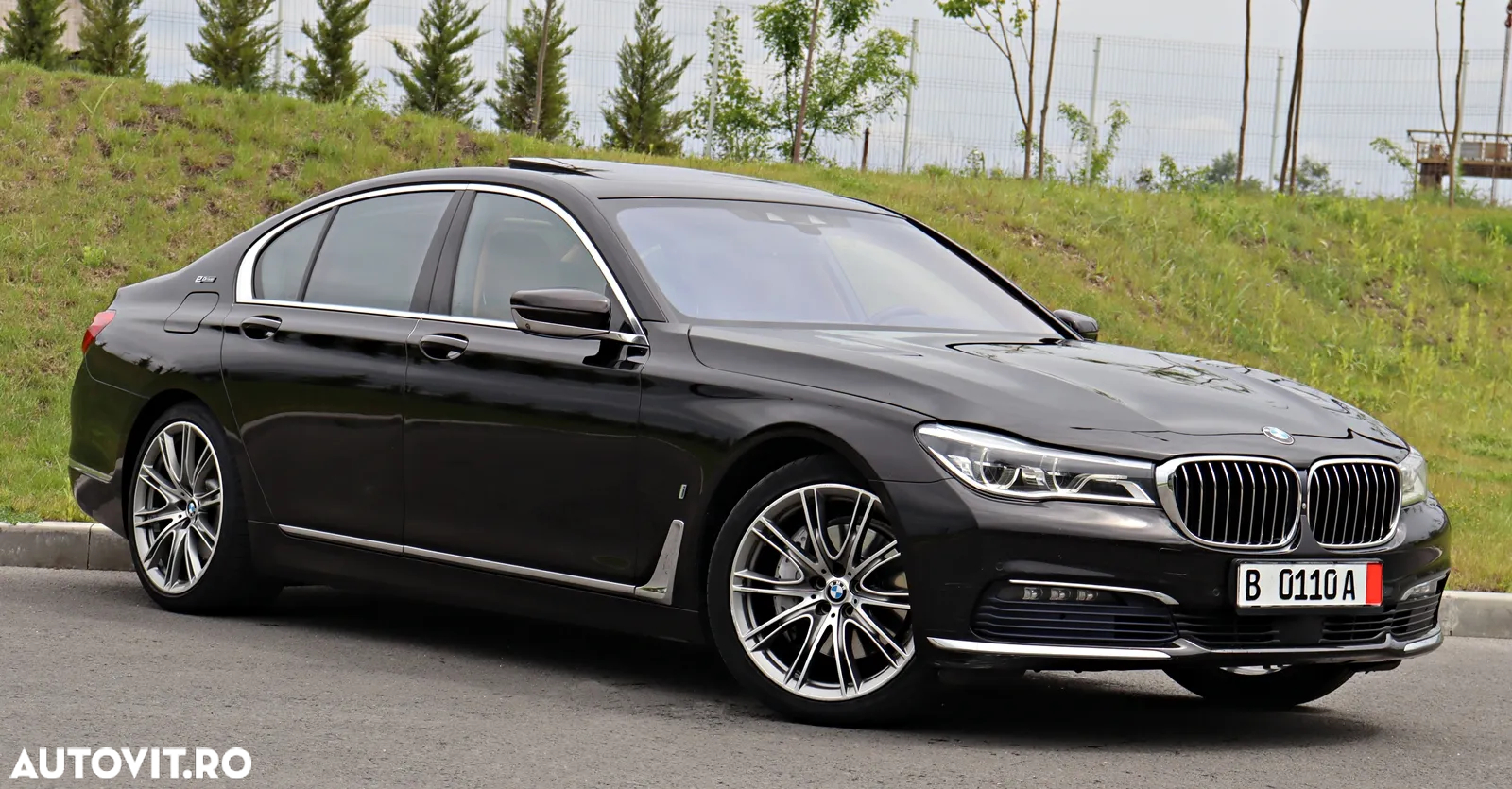 BMW Seria 7 740e iPerformance - 2
