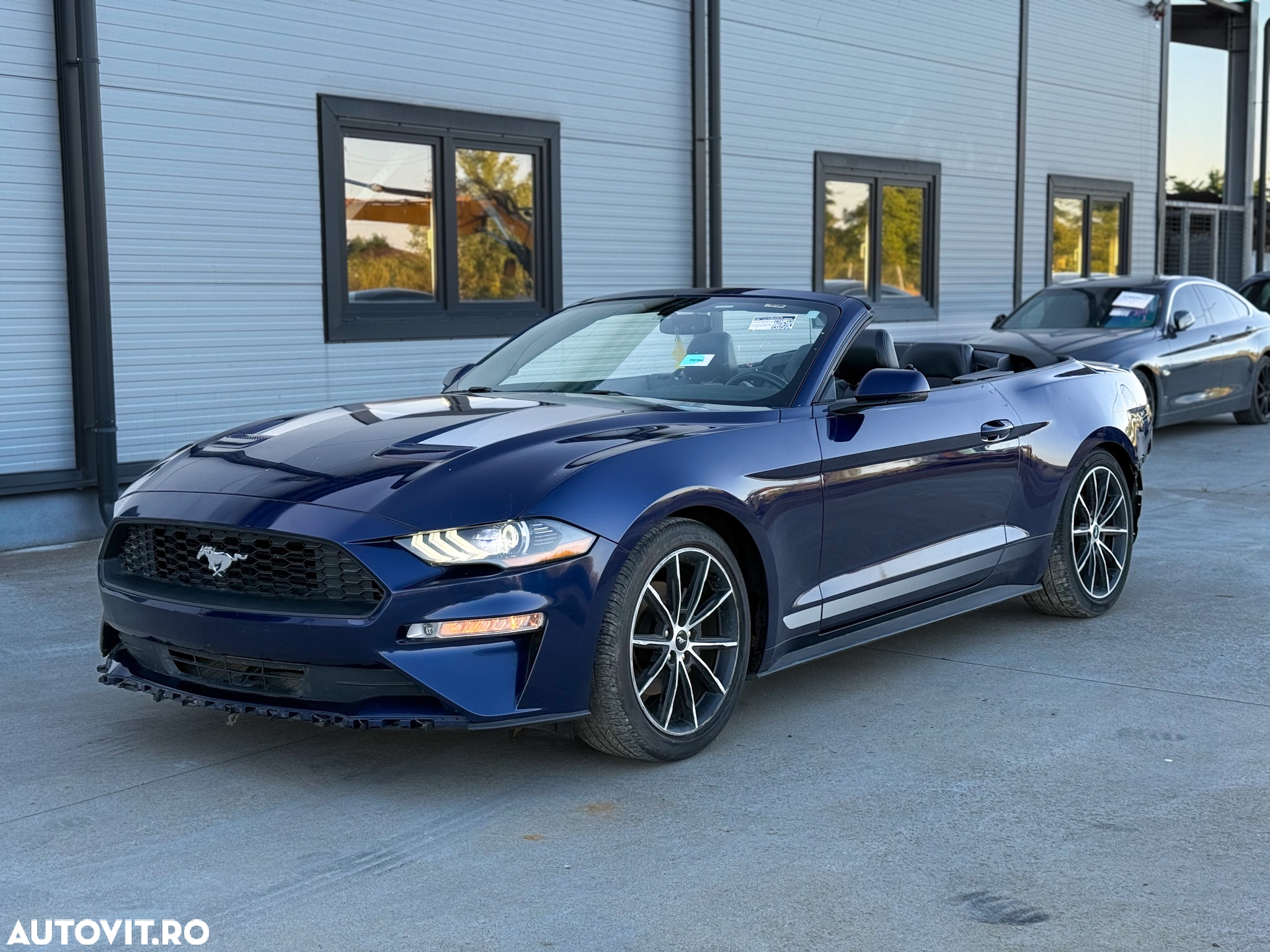 Ford Mustang Cabrio 2.3 Eco Boost - 10