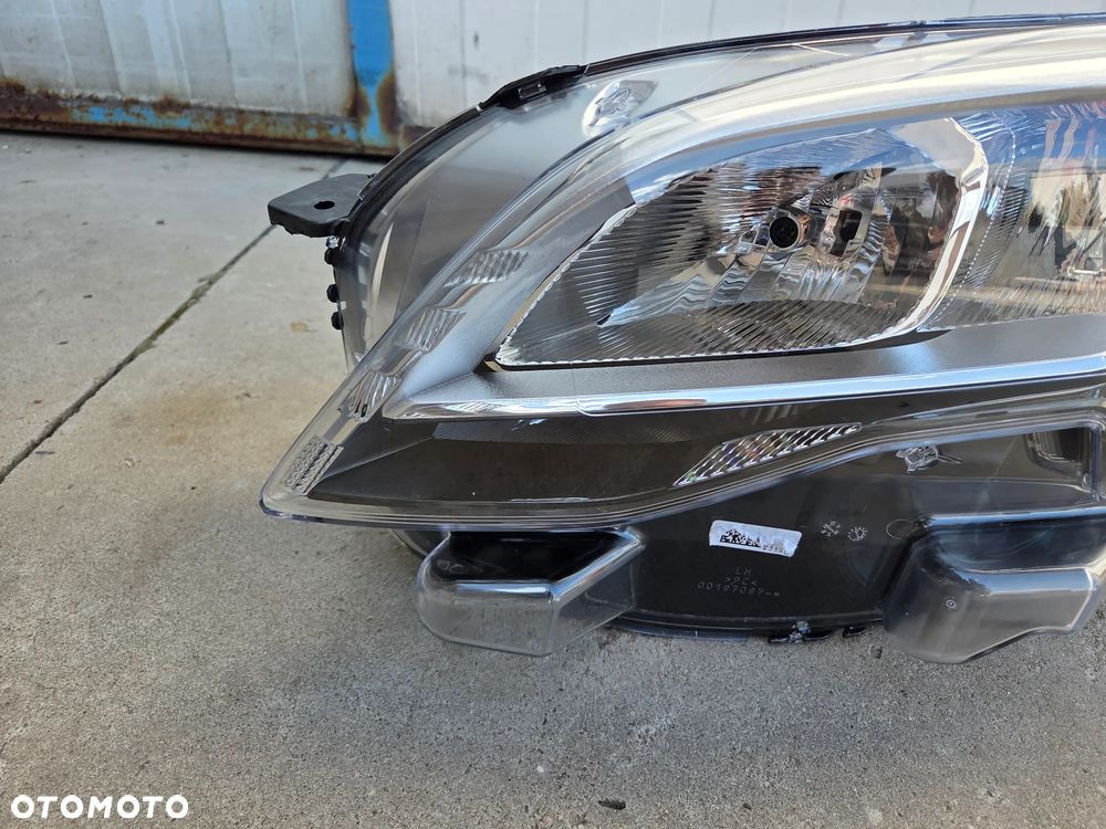 Lampa przednia lewa  Peugeot Expert III NOWA - 2