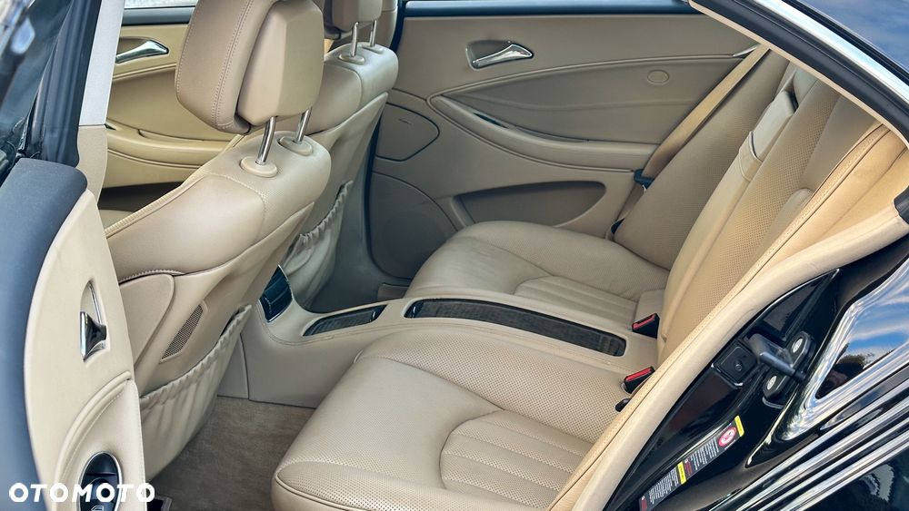 Mercedes-Benz CLS 320 CDI - 11