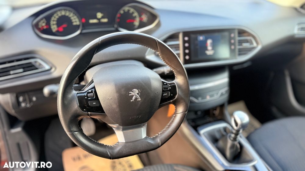 Peugeot 308 1.6 THP Active - 12