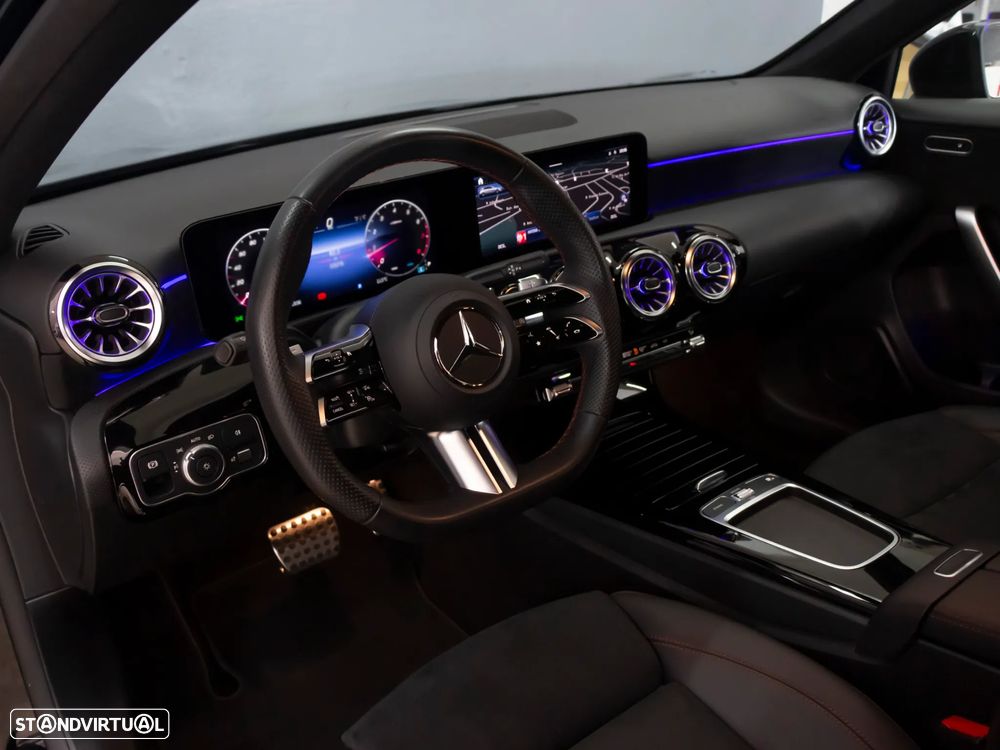 Mercedes-Benz A 200 AMG Line Aut. - 16