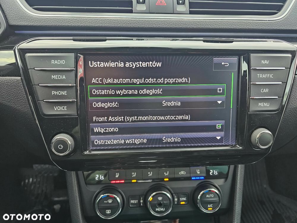 Skoda Superb 2.0 TDI 4x4 L&K DSG - 27
