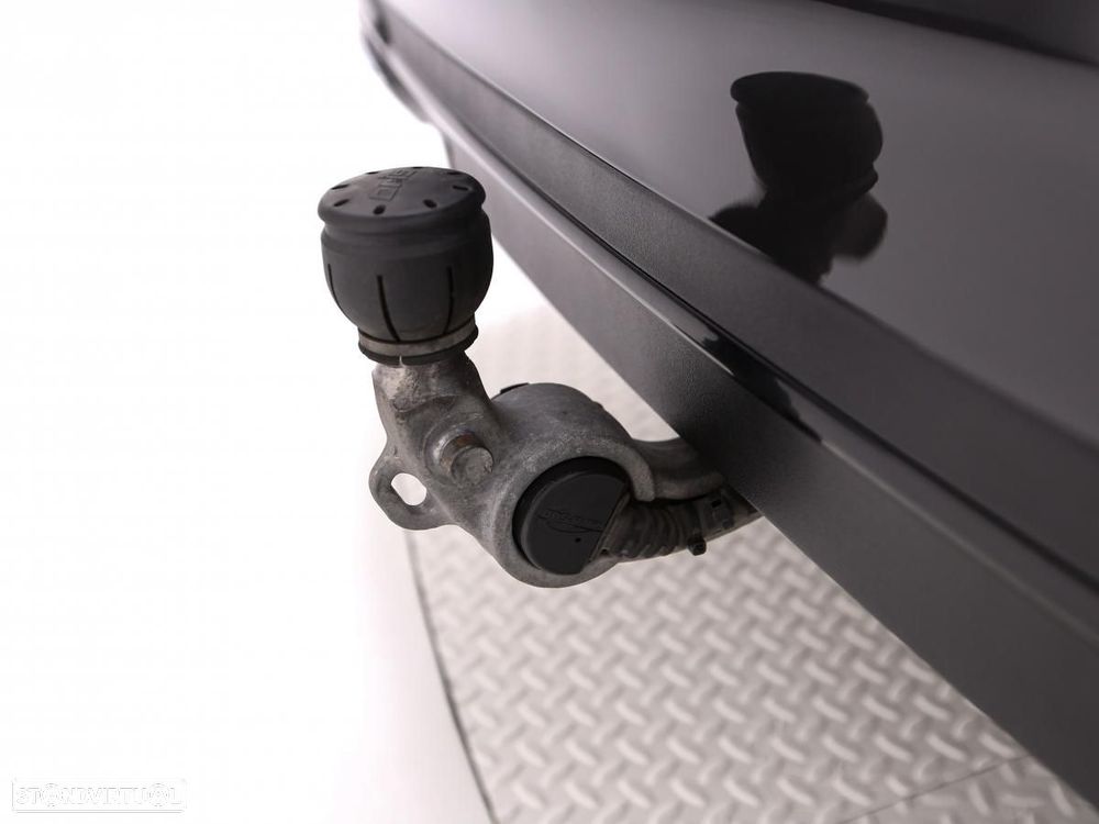 Mercedes-Benz E 300 de Avantgarde 4Matic - 16