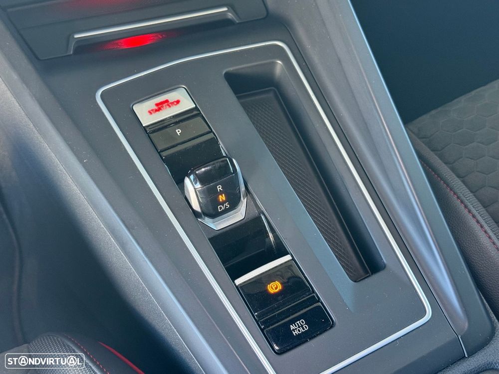 VW Golf 2.0 TSI GTI Clubsport 45 Years DSG - 42