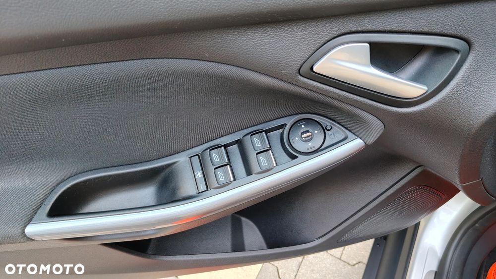 Ford Focus 1.0 EcoBoost Titanium - 31