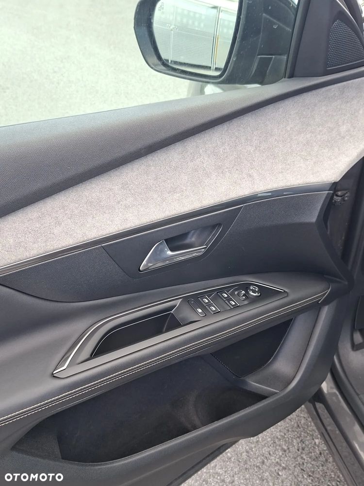 Peugeot 3008 1.2 PureTech GT Pack S&S EAT8 - 20