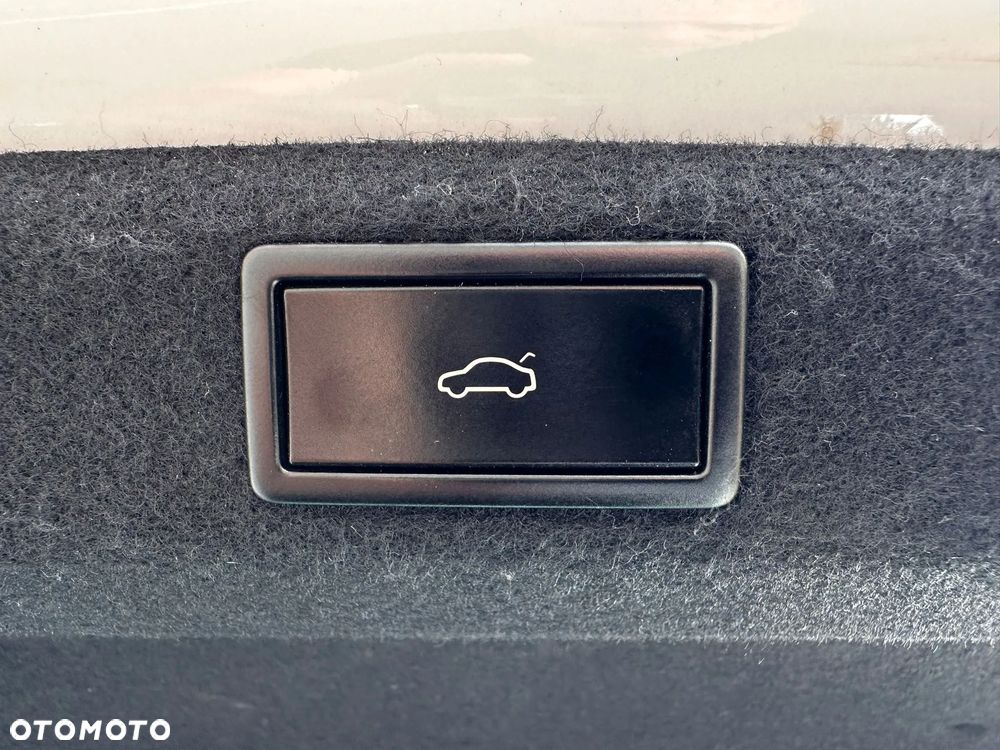 Skoda Superb 2.0 TSI 4x4 L&K DSG - 36