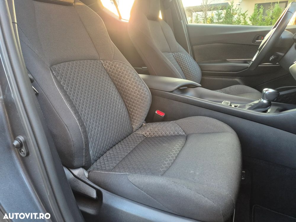 Toyota C-HR 1.8 HSD 122 CP 4x2 CVT C-ult Style - 29