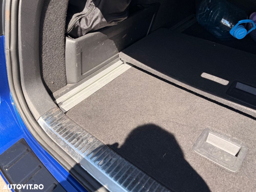 Volkswagen Passat 2.0 TDI DSG 4Motion Highline - 37