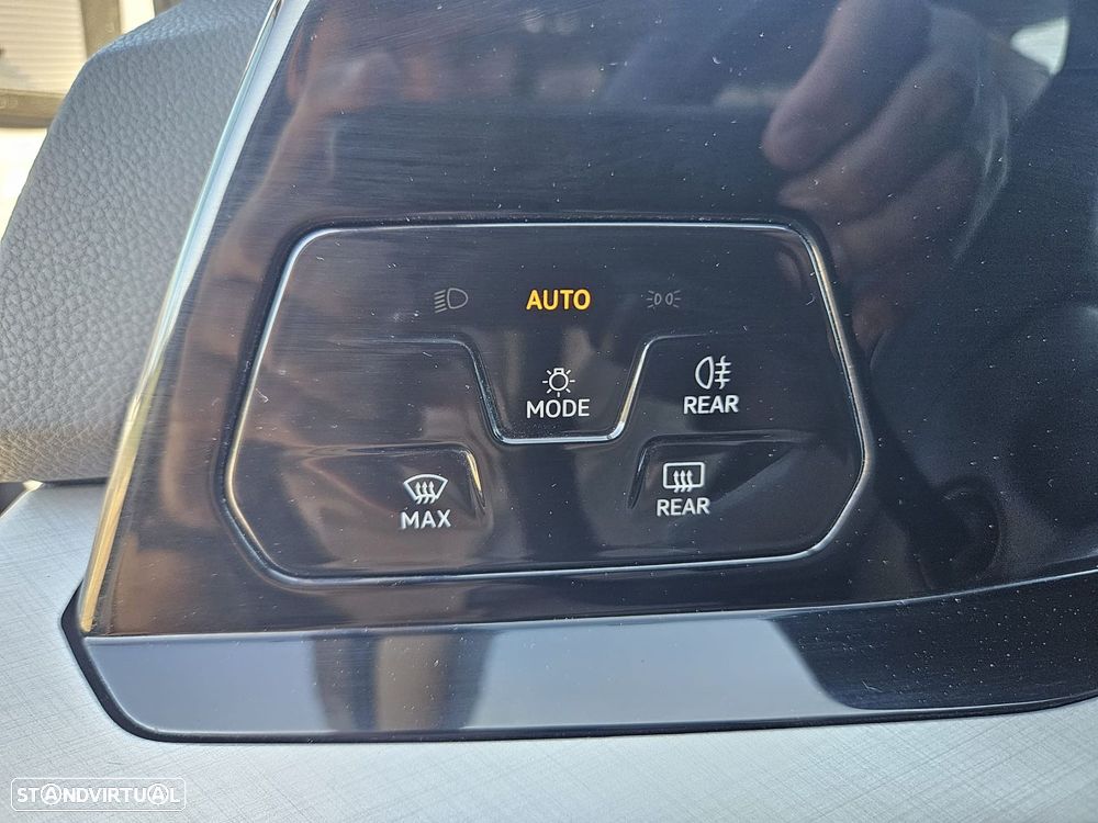 VW Golf 1.0 TSI Sportline - 40