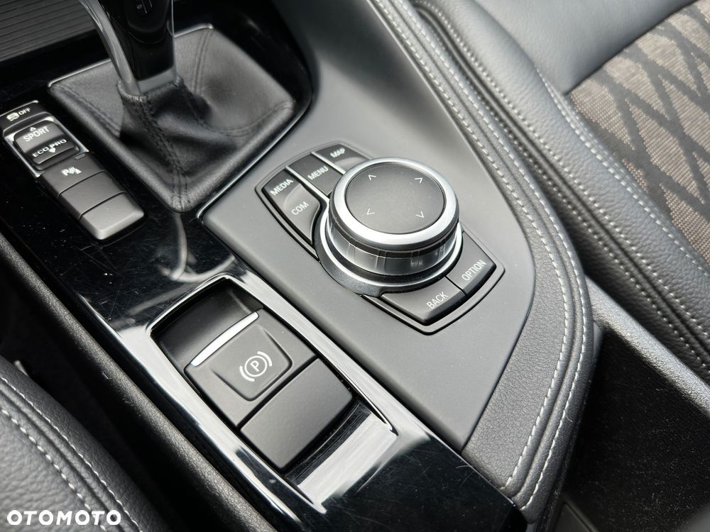 BMW X1 sDrive18d xLine sport - 28