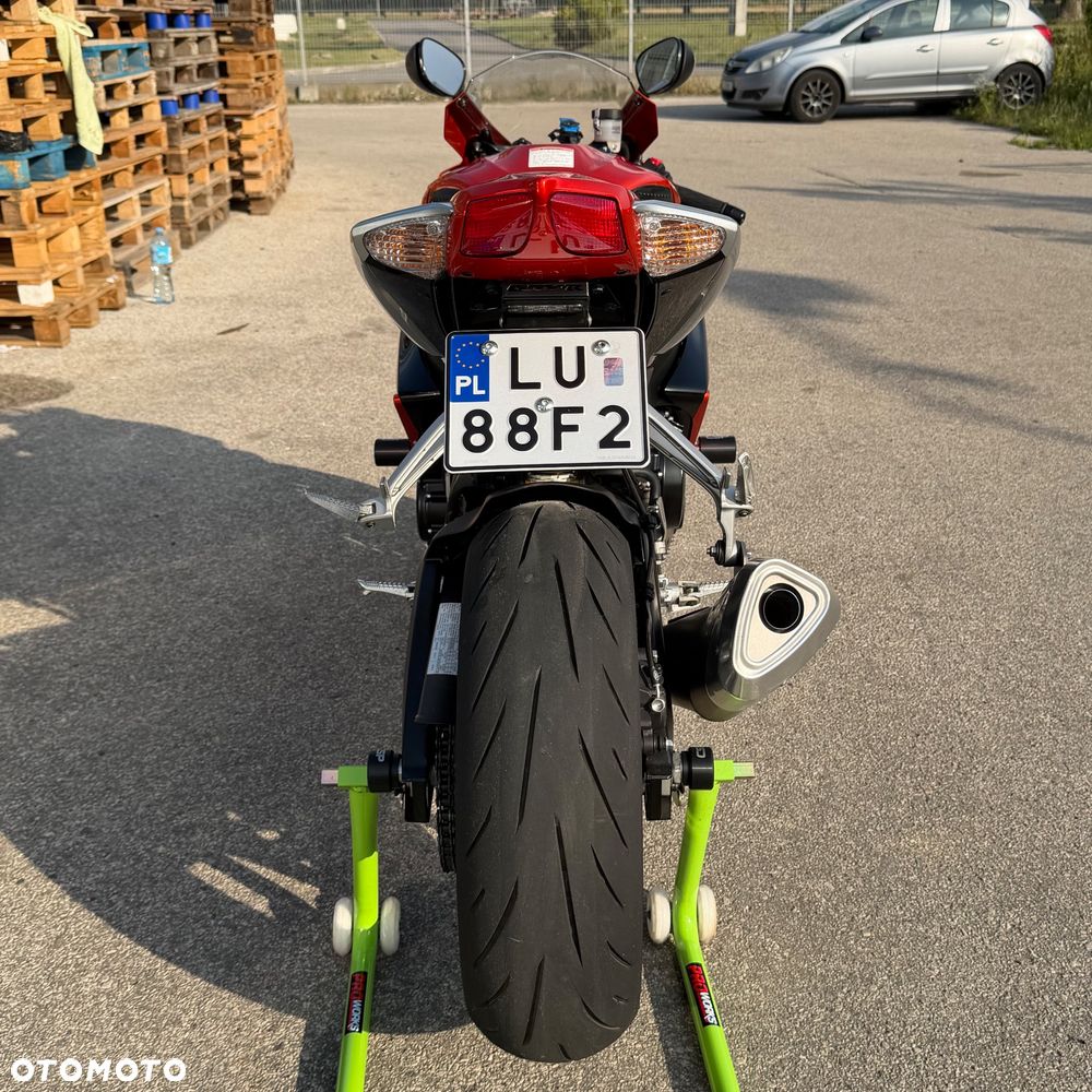Suzuki GSX-R - 18