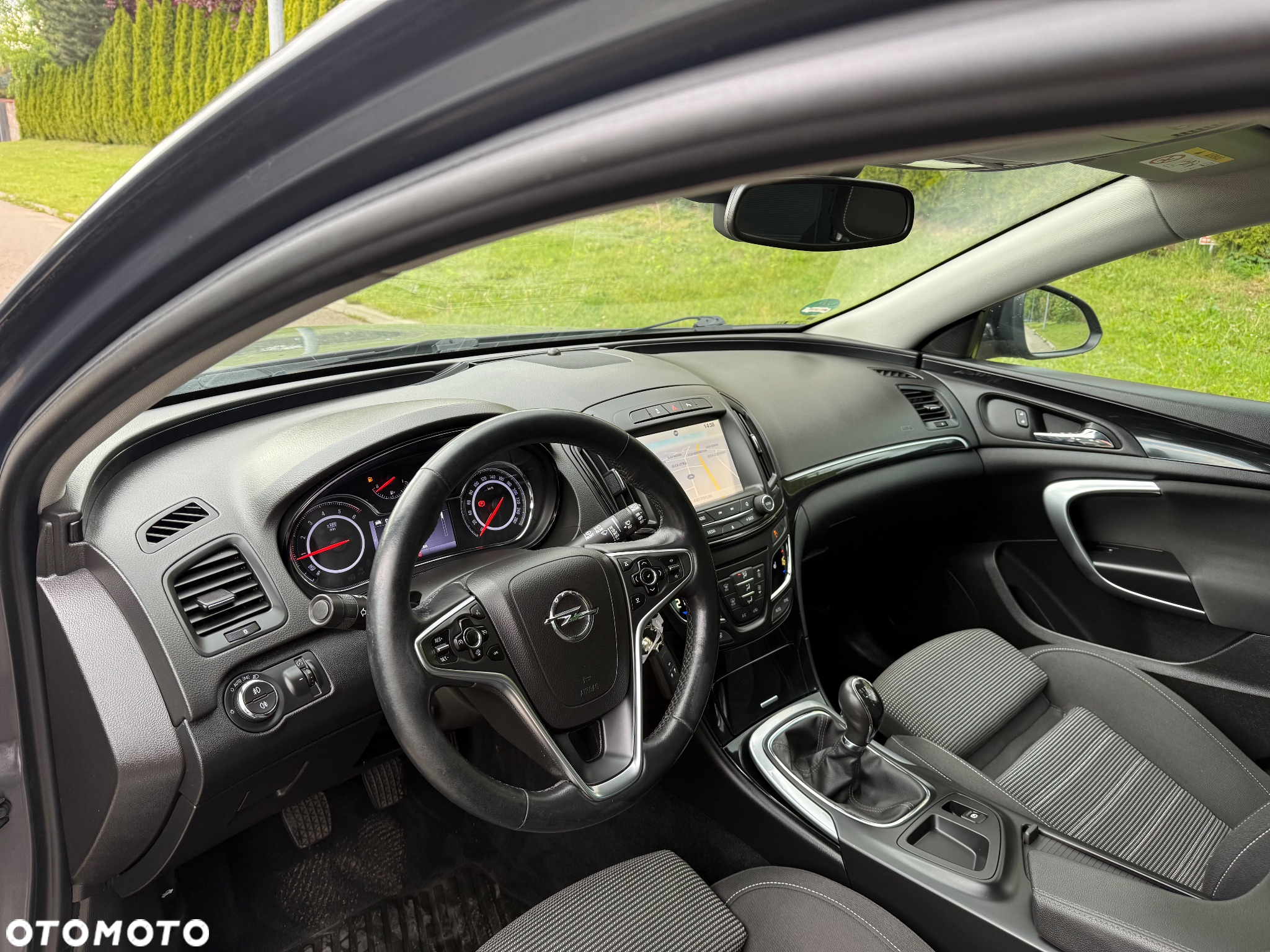 Opel Insignia - 24