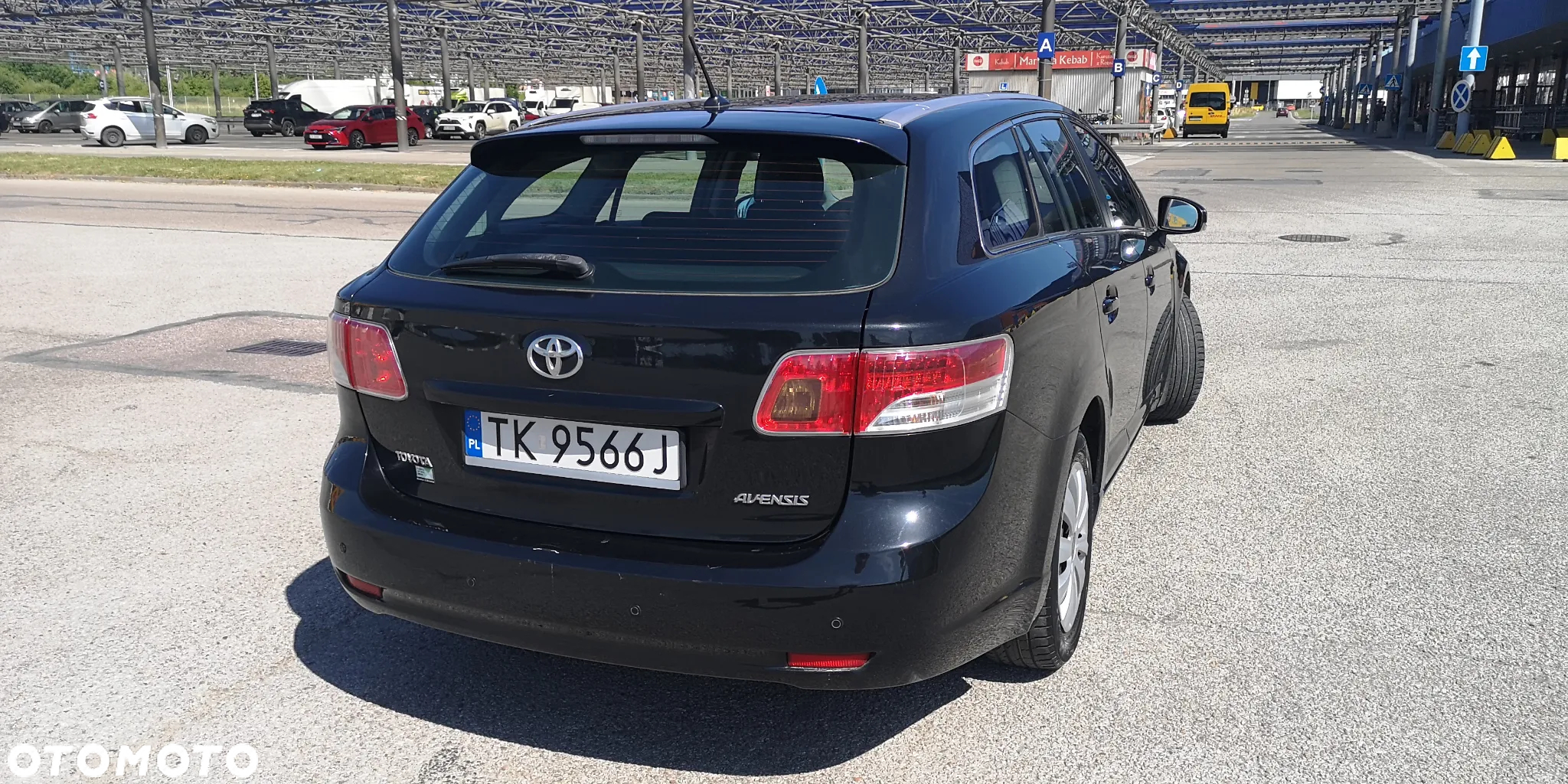 Toyota Avensis 1.8 Luna - 3