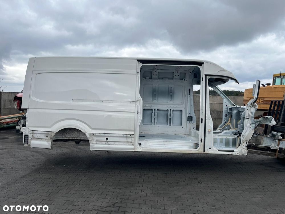 BŁOTNIK TYŁ PRAWY ĆWIARTKA BOK L3H2 VW CRAFTER II MAN TGE - 1