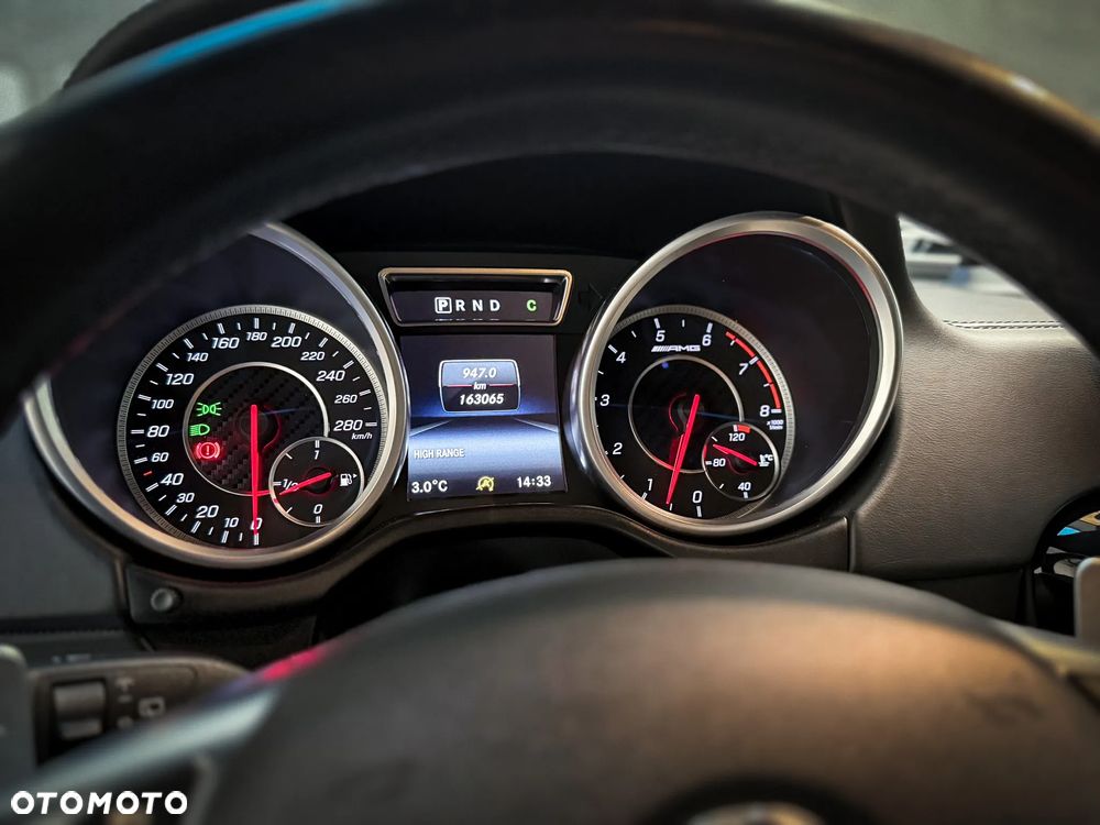 Mercedes-Benz Klasa G AMG 63 AMG SPEEDSHIFT 7G-TRONIC - 28
