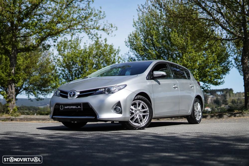 Toyota Auris 1.4 D-4D Exclusive+P.Sport - 1