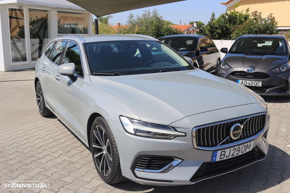 Volvo V60 2.0 T6 AWD TE Essential - 3