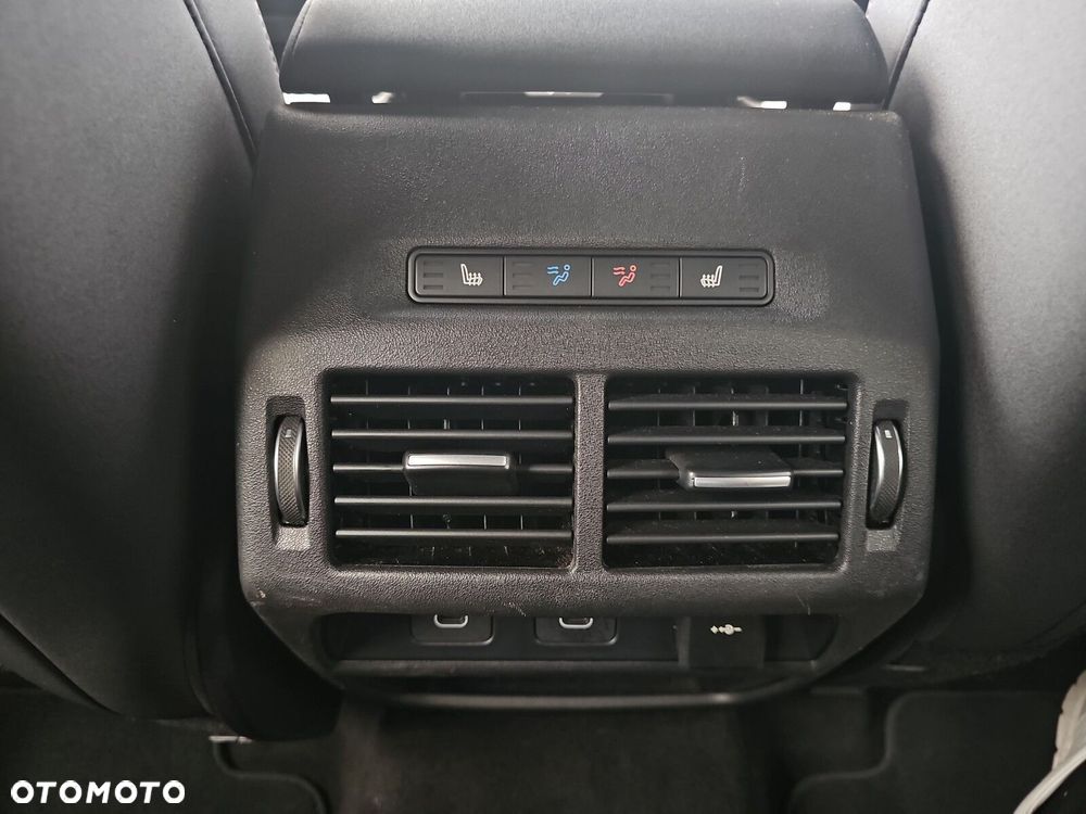 Land Rover Discovery Sport - 19