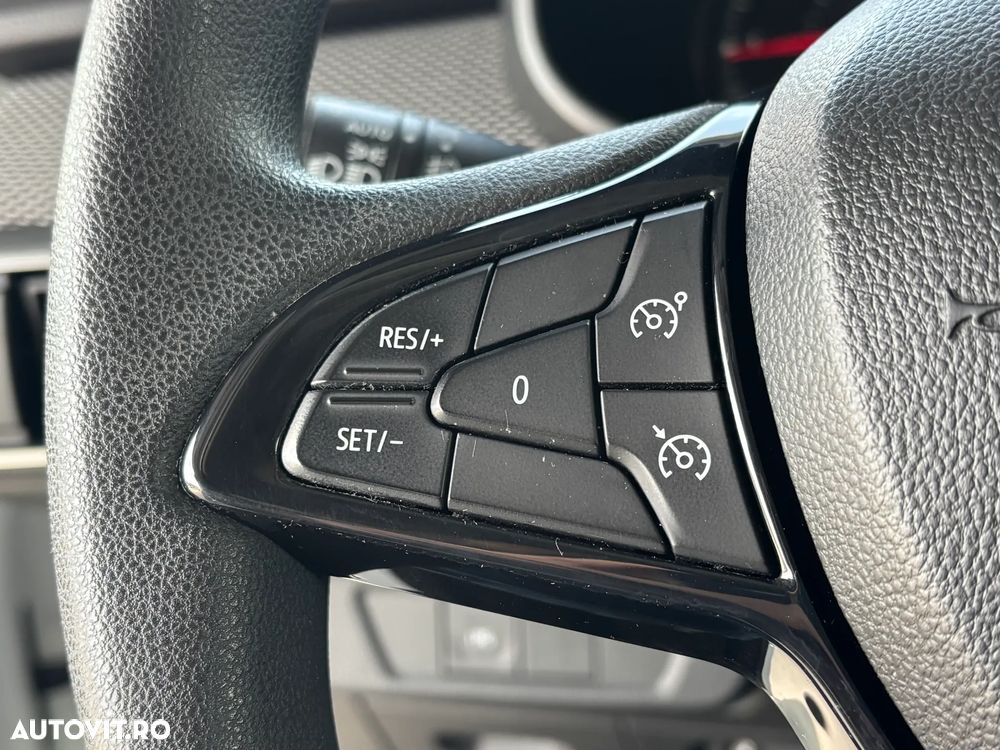 Dacia Logan TCe 90 MT6 Comfort - 14