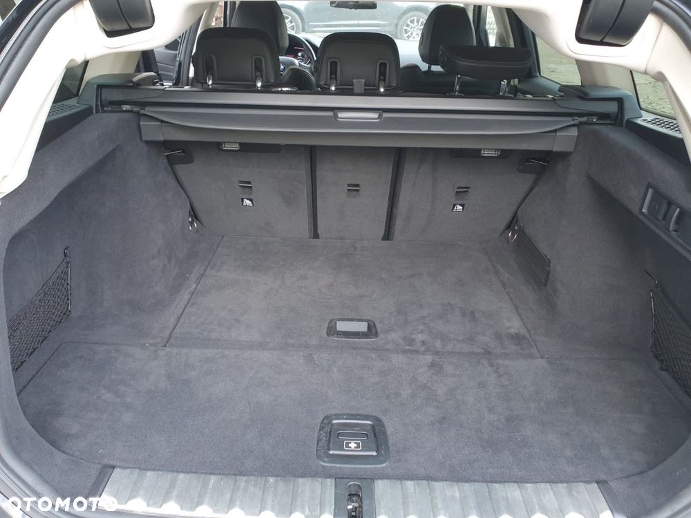 BMW Seria 3 318d MHEV - 7