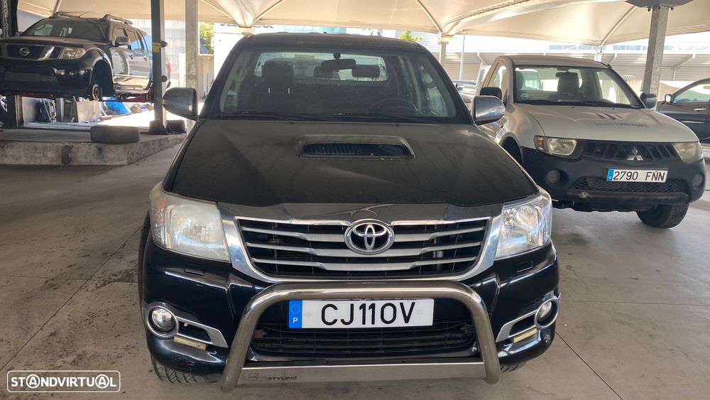 Toyota Hilux 3.0 D-4D 4WD CD Trac. +EP+Navi
