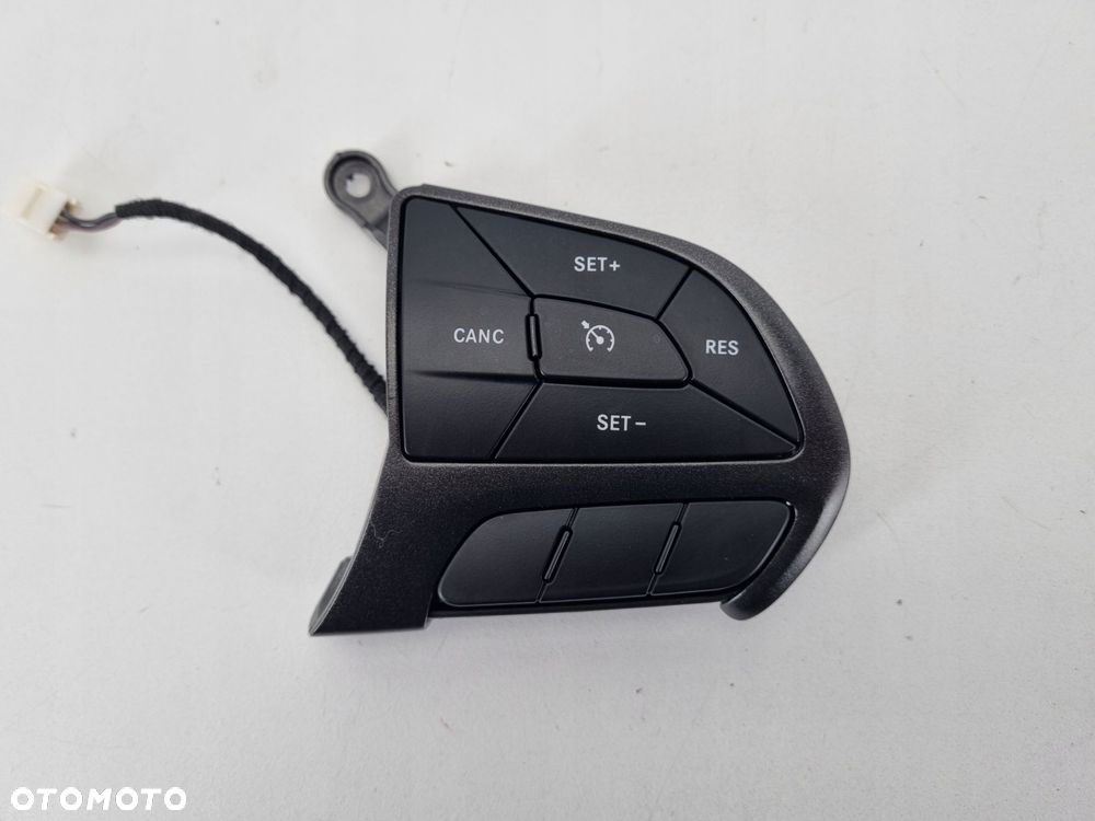 dodge challenger charger durango p68321897aa przyciski kierownicy tempomatu