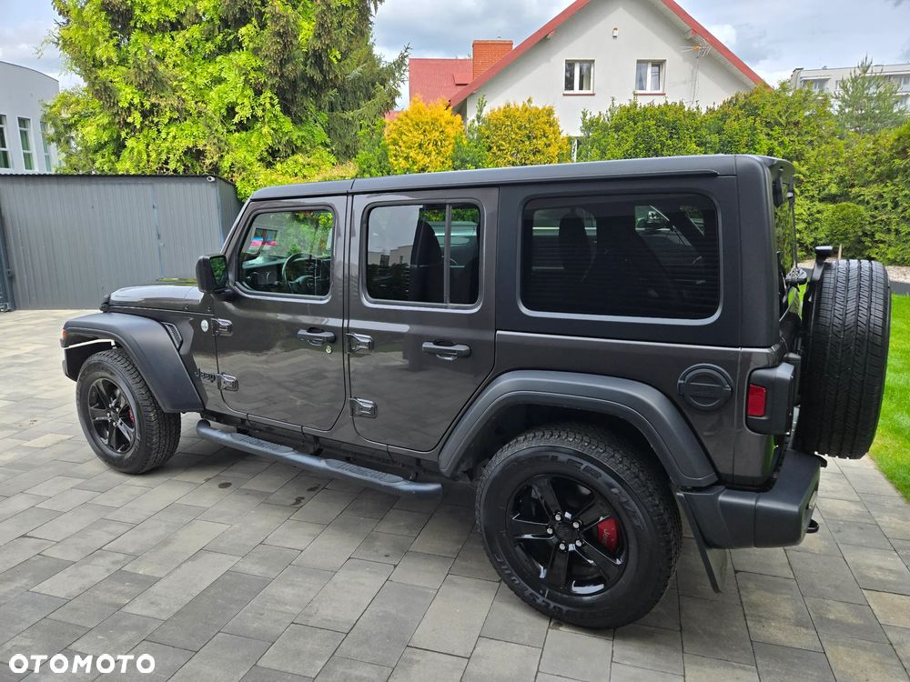 Jeep Wrangler - 15