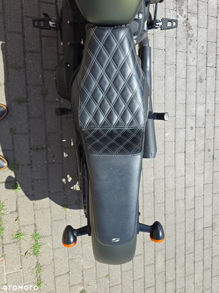Harley-Davidson Dyna Street Bob - 3