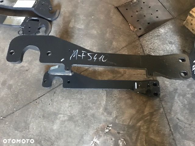 Massey Ferguson 5455 5425 5410 5400 5465 5460 5445 5435 - Wzmocnienie / Rama - 1