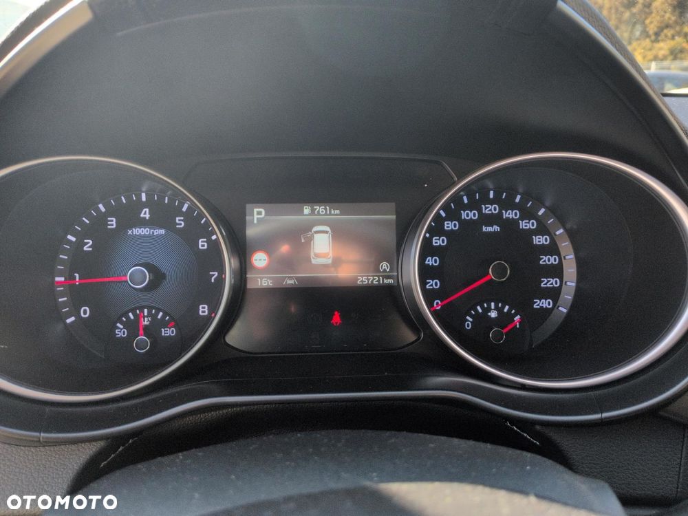 Kia Ceed 1.5 T-GDI M DCT - 11