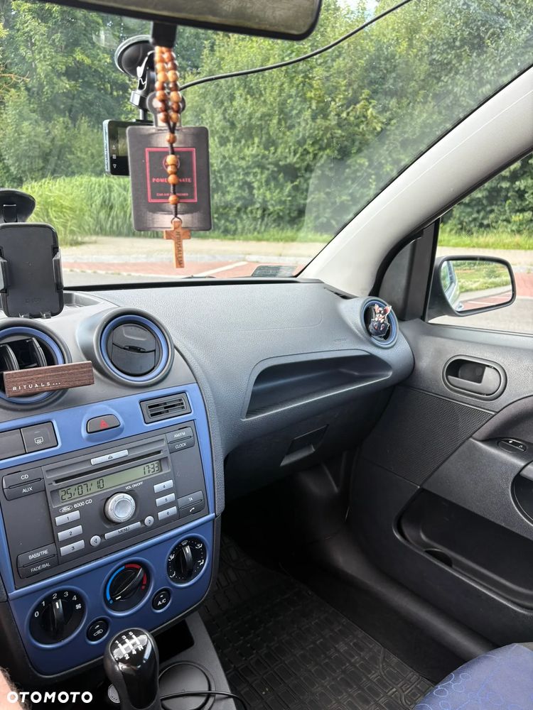 Ford Fiesta 1.3 - 21