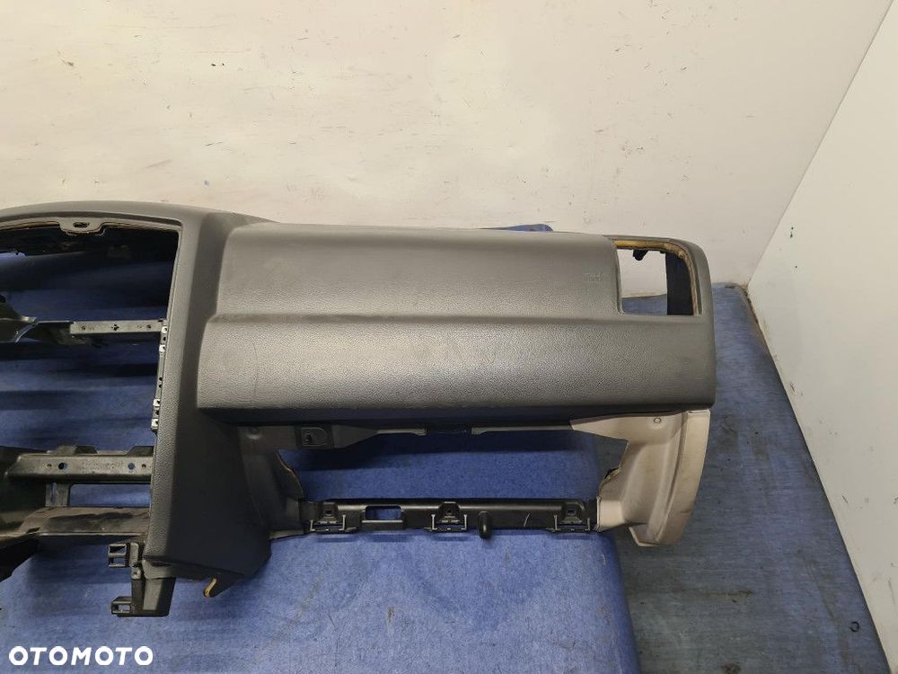 CHRYSLER 300C 3.0 CRD DESKA ROZDZIELCZA - 4