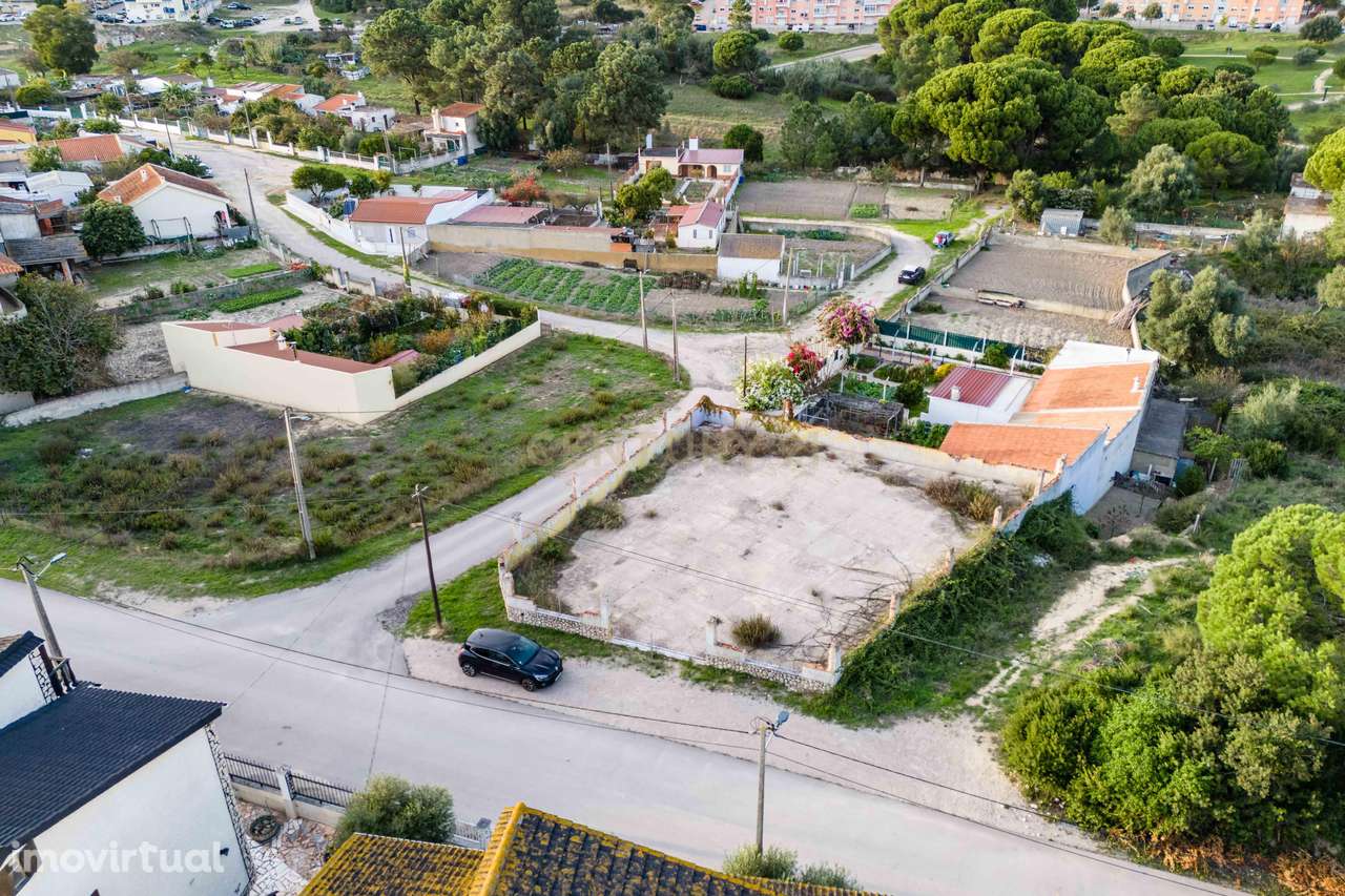 Terreno Urbano de 375m² na Quinta do Sapato, Paio Pires, Seixal - Grande imagem: 3/17
