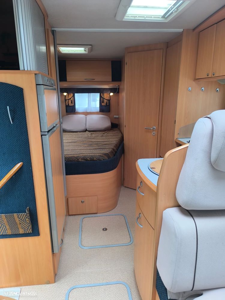 Pilote Reference Autocaravana 2.8 pilote 6 dormidas 2006 chassi alko Hu - 16
