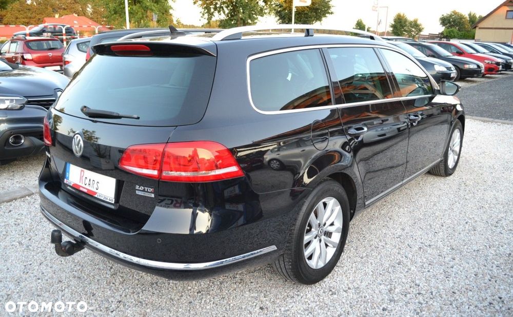 Volkswagen Passat - 14