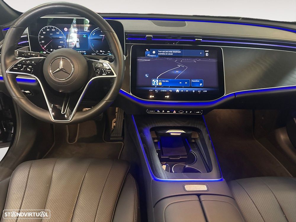 Mercedes-Benz E 300 - 10