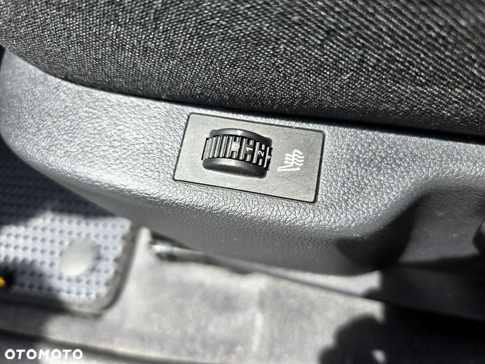 Peugeot 5008 HDI FAP 165 Automatik Active - 23