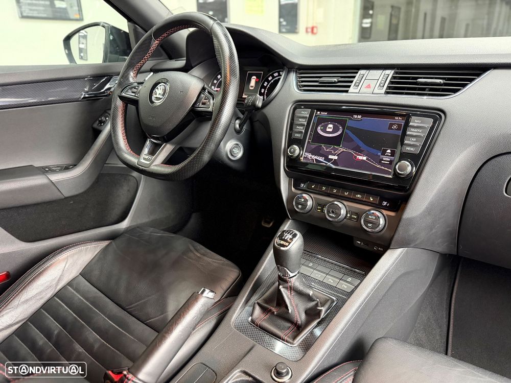 Skoda Octavia Break 2.0 TDI (Green tec) RS - 26