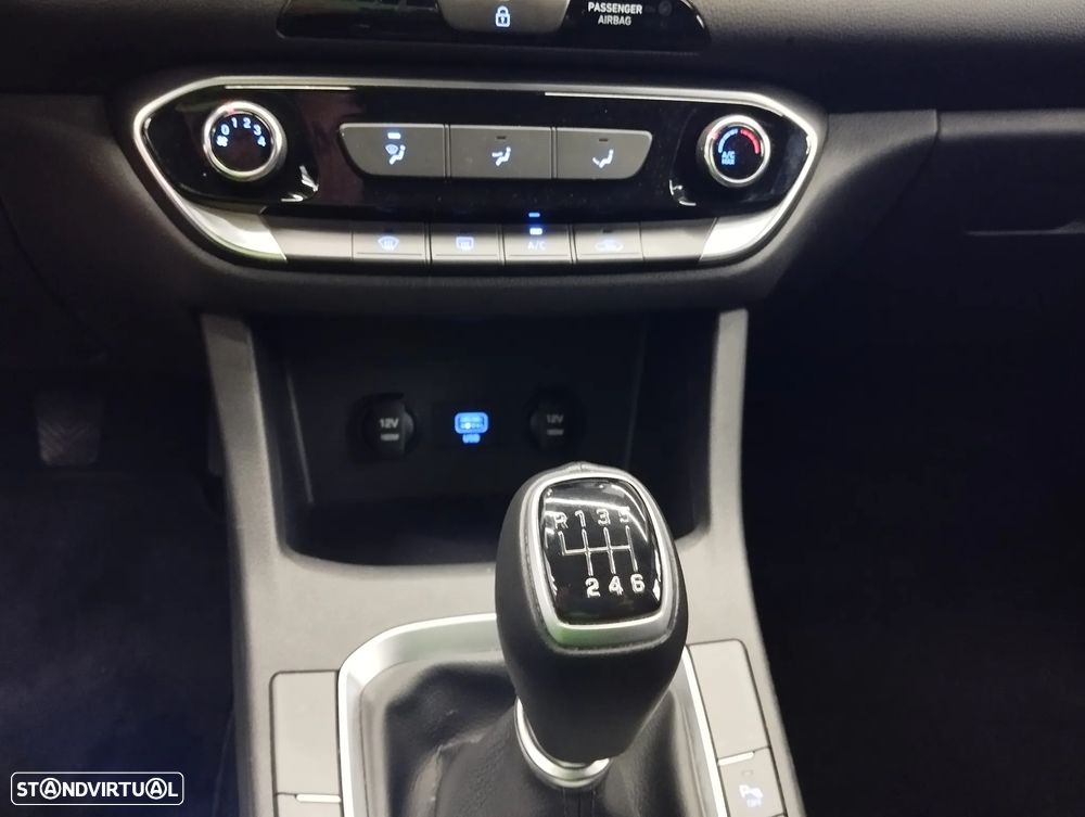 Hyundai i30 1.6 CRDI STyle - 29