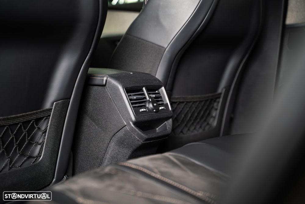 Peugeot 3008 2.0 BlueHDi GT EAT8 - 44