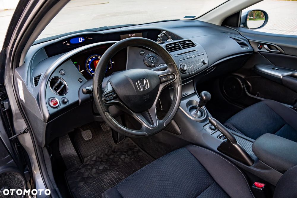 Honda Civic 1.8 Comfort - 18