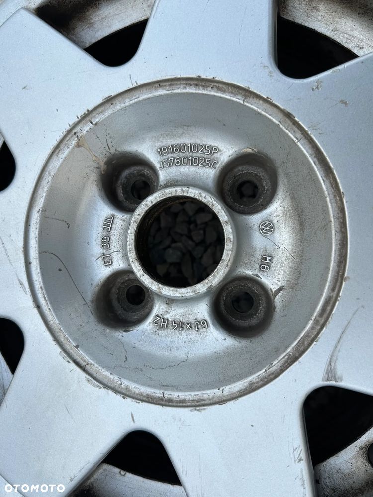 Vw Passat Golf Alufelgi 14 6j 4x100 et38 191601025P - 8