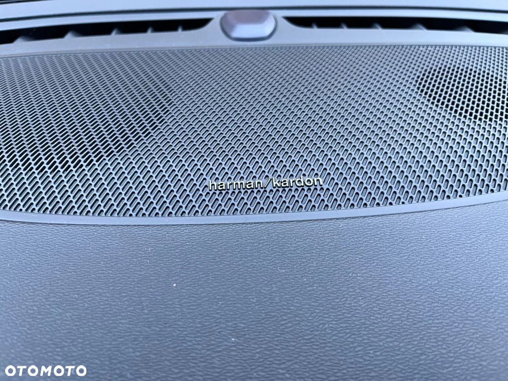 Volvo S60 B4 B R-Design - 11