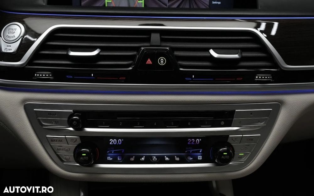 BMW Seria 7 740Li - 19