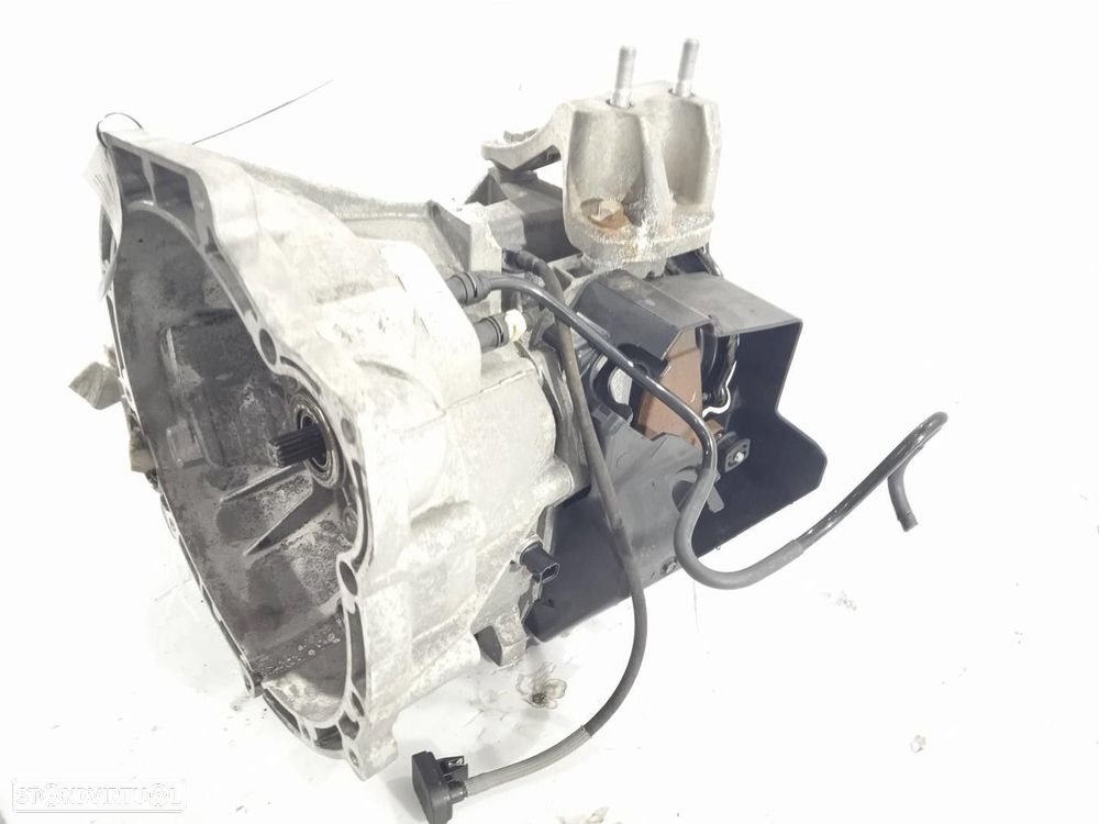 CAIXA VELOCIDADES FORD FIESTA VI 2010 - 4